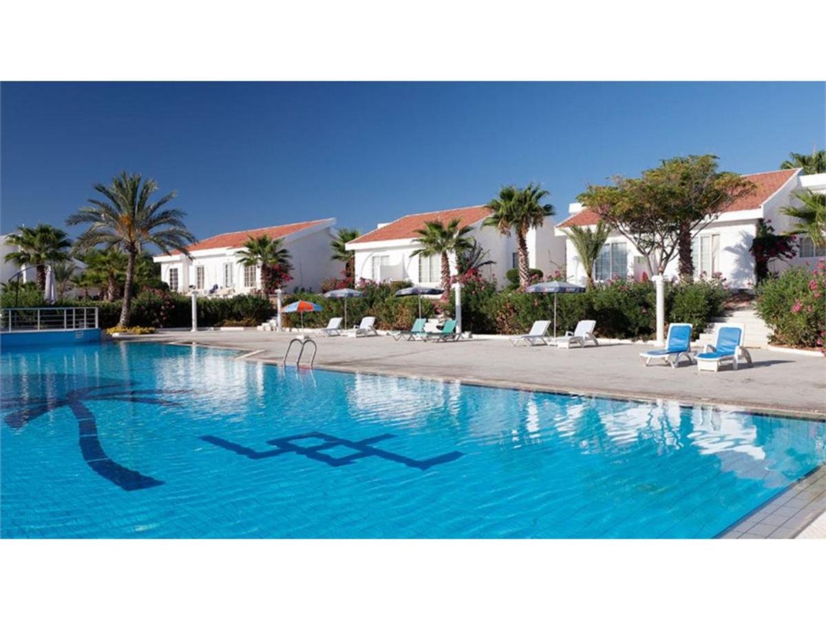 Long Beach Villas Фамагуста Екстер'єр фото